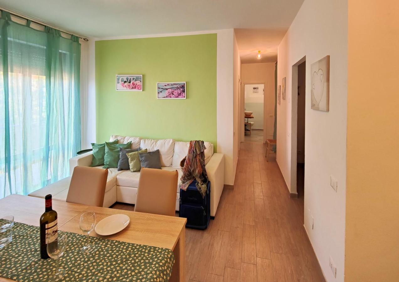 Le Dune Sea View Apartments - Futura Cav San Vincenzo Exteriör bild