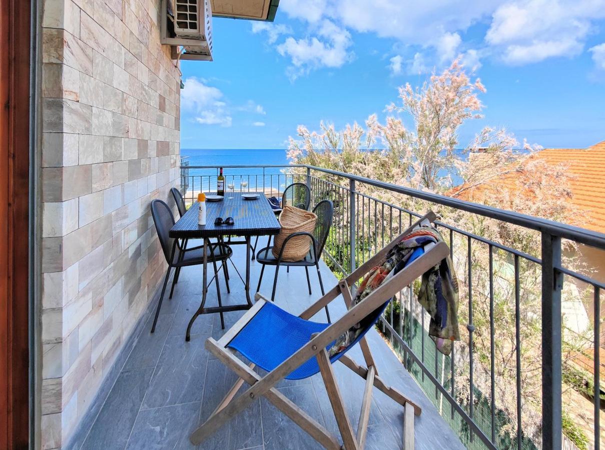 Le Dune Sea View Apartments - Futura Cav San Vincenzo Exteriör bild