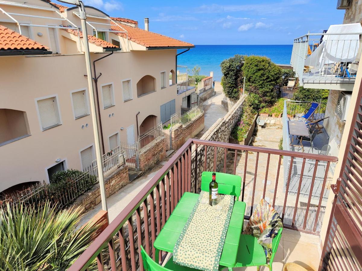 Le Dune Sea View Apartments - Futura Cav San Vincenzo Exteriör bild