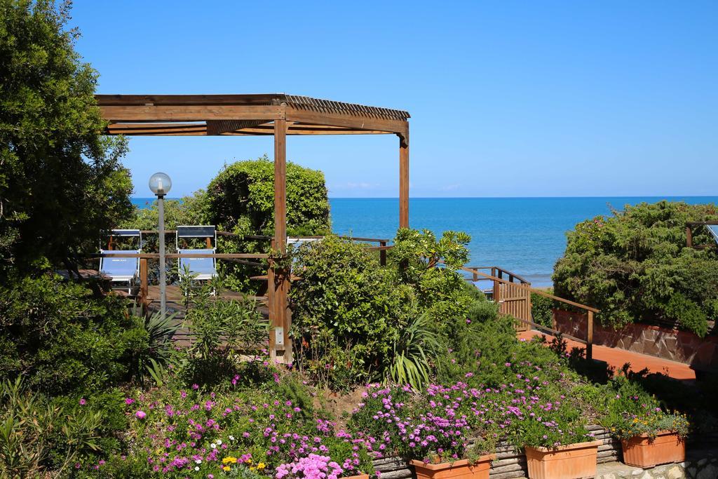 Le Dune Sea View Apartments - Futura Cav San Vincenzo Exteriör bild